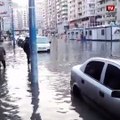 أمطار غزيرة تغرق شوارع الإسكندرية