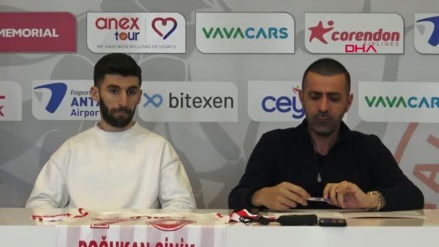 SPOR Doğukan Sinik, yeniden Antalyaspor'da