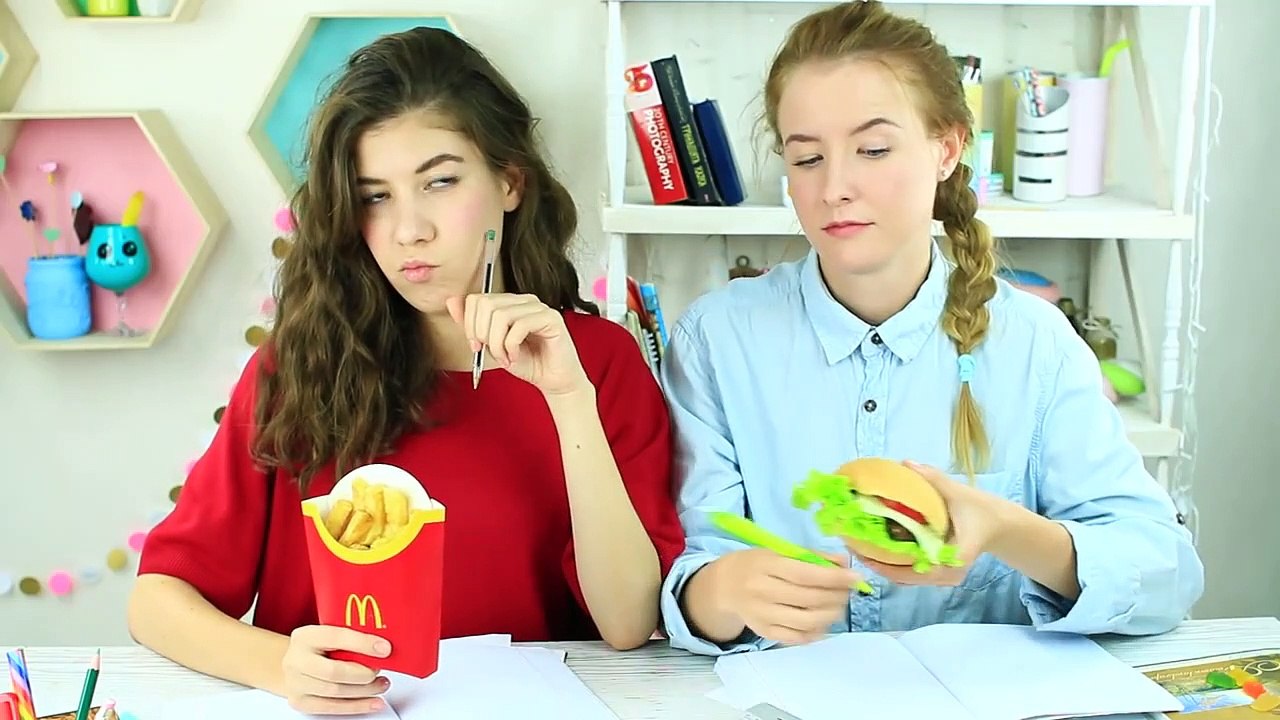 14 Weird Ways To Sneak Food Into Class / Back To School Pranks