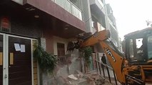 राजस्थान में शिक्षक भर्ती पेपर लीक आरोपी के मकान पर चला बुलडोजर