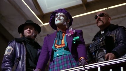 BATMAN Batmobile Chase - (1989)