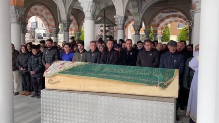 Kalp krizi nedeniyle hayatını kaybeden doktorun cenazesi toprağa verildi