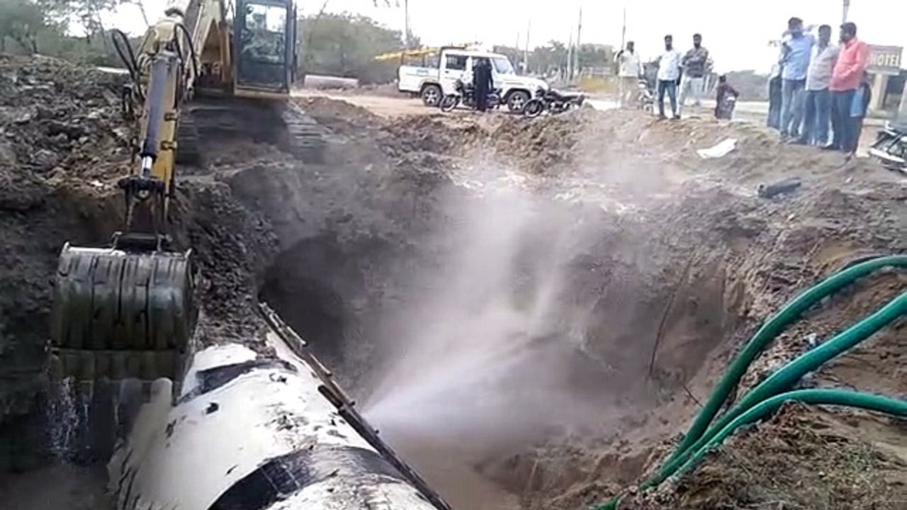 बीसलपुर जयपुर पेयजल पाइप लाइन में हुआ रिसाव