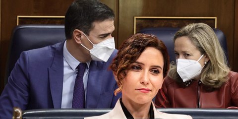 Ayuso le pinta la cara a la “sectaria” Calviño y al ‘cobarde’ Sánchez