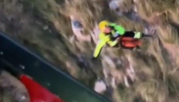 Norma (Latina) - Precipita col parapendio in un dirupo: salvato dai Vigili del Fuoco (13.01.23)