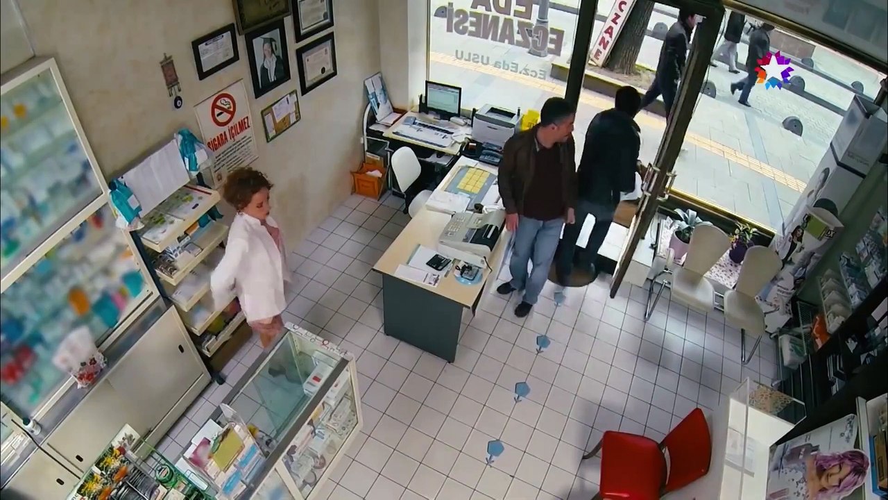 Ne Boş Beleş İnsansın Ya Bas Git! | Kardeş Payı