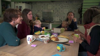 Femme de mère en fille Bande-annonce VF (2023) Documentaire