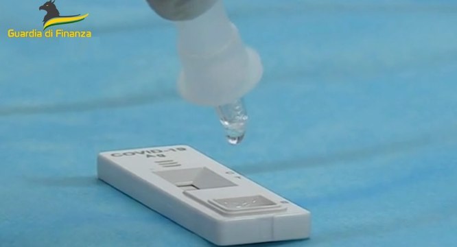Falsi tamponi per green pass in piena emergenza Covid: indagati medico e operatori sanitari nel Messinese (13.01.23)
