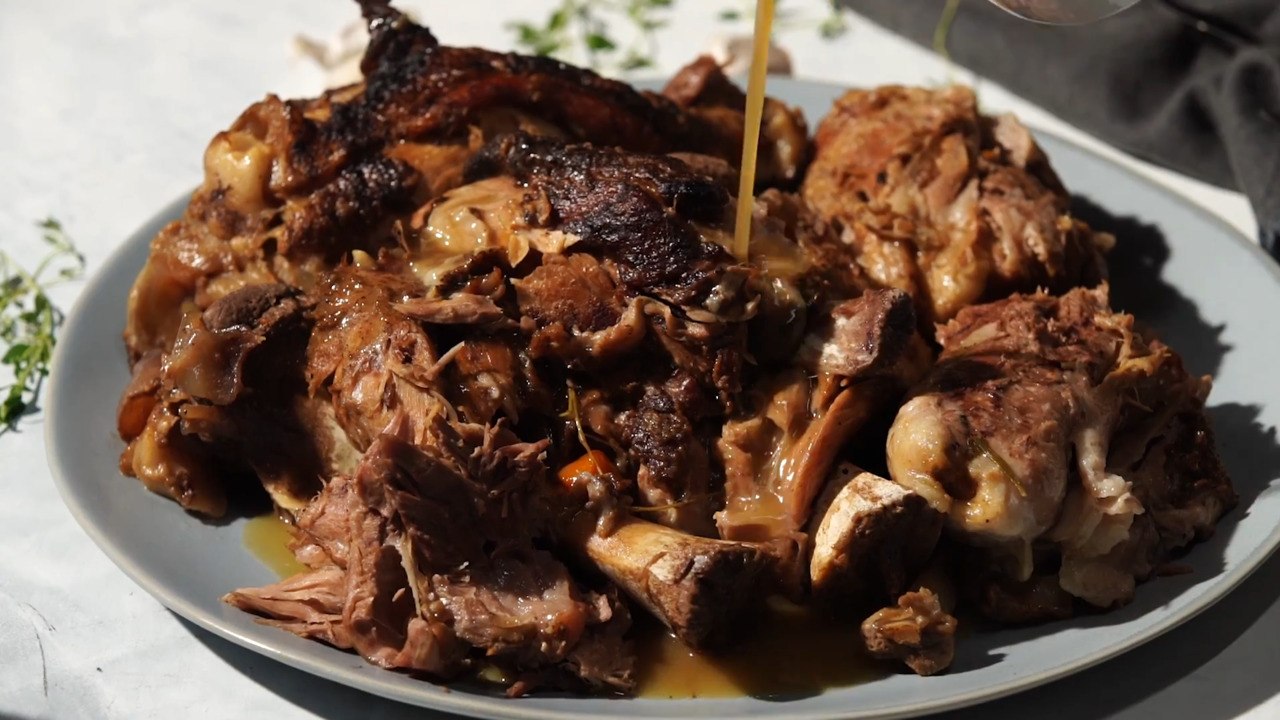 How to Make Braised Pork Shanks