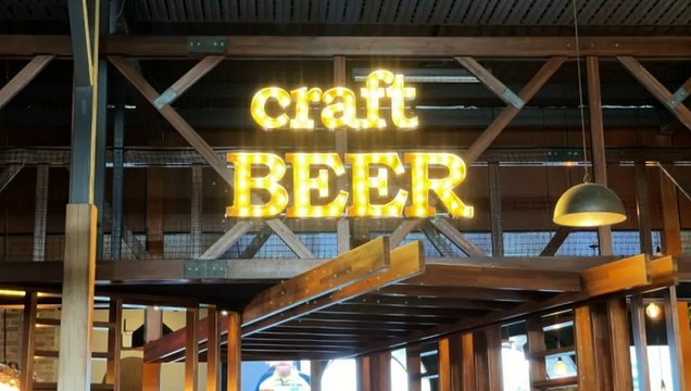 Staff shortages in regional Queensland cripple small businesses