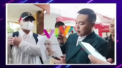 Ferry Irawan Boyong Bukti Keganasan Venna Melinda