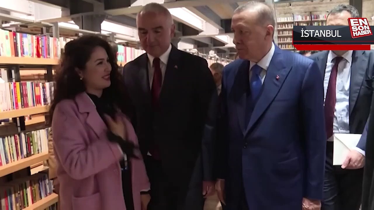 Cumhurbaşkanı Erdoğan, Rami Kütüphanesinde incelemelerde bulundu
