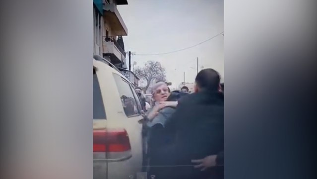 Türkiye-Esad yakınlaşmasını protesto gösterisinde Suriyeli muhalif lidere saldırı