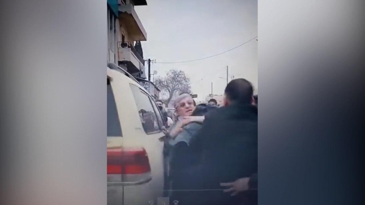 Türkiye-Esad yakınlaşmasını protesto gösterisin...