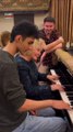 Piyanos Çalan Kurye Dünyaca Ünlü Piyaniste Emanet: Birlikte Çalışacağız #piyanist #kurye #piyano