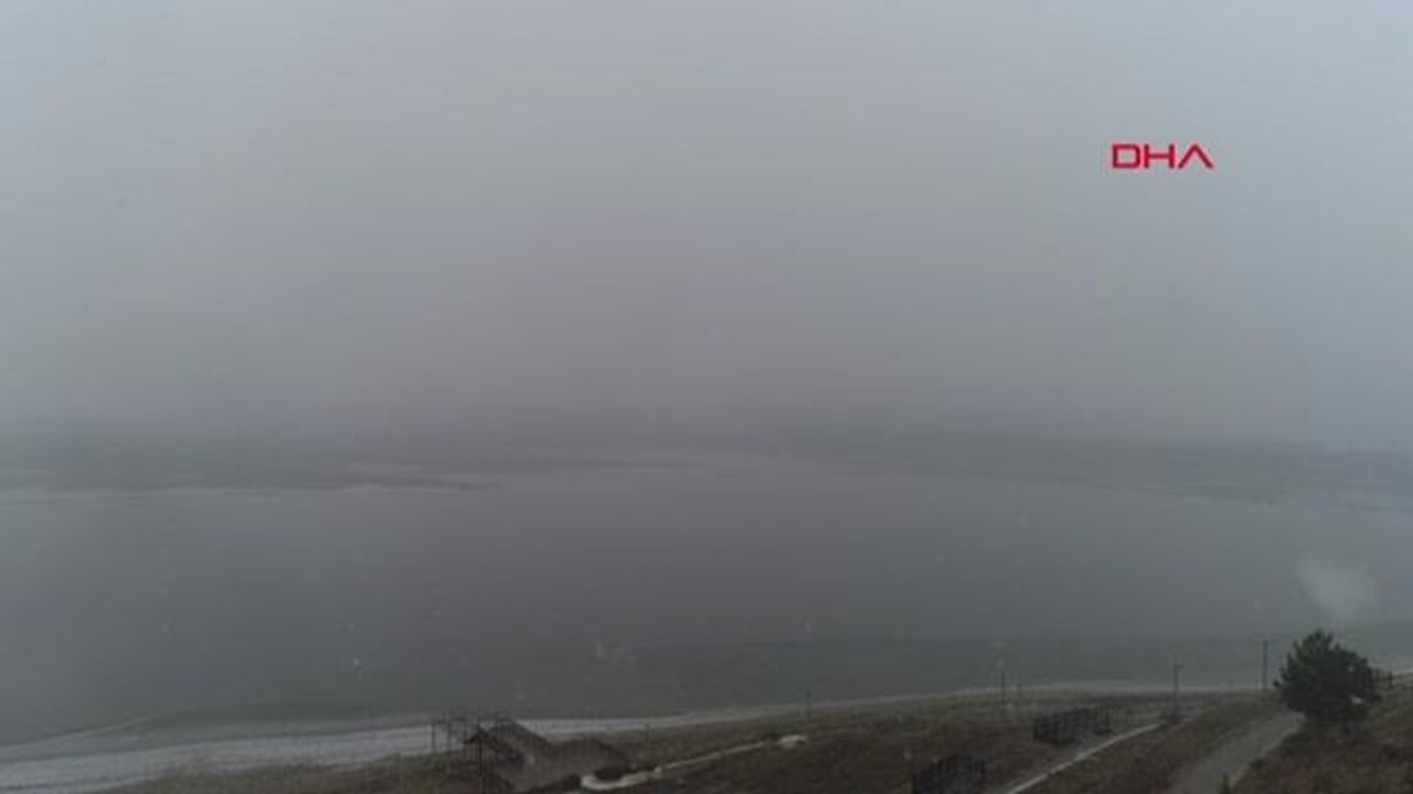 ELAZIĞ'DA BUZ TUTAN CİP BARAJ GÖLÜ, HAVADAN GÖRÜNTÜLENDİ