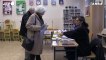 Repubblica ceca, cittadini ai seggi per il primo turno delle Presidenziali