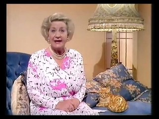 That's Life! (1973) S13E11 - Mollie Sugden