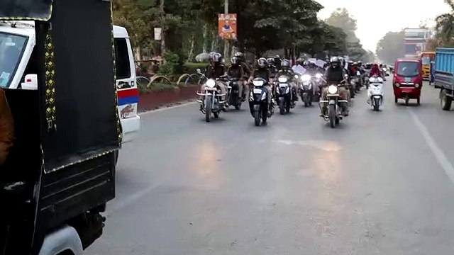 पुलिस ने बाइक रैली निकालकर यातायात नियमों के प्रति किया जागरूक