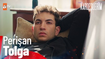Tolga, kardeşinin yasını tutuyor. - Kardeşlerim 75. Bölüm
