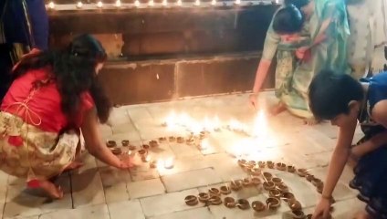 पोंगल : भगवान अयप्पा के मंदिर में दीप जलाकर पूजा-अर्चना