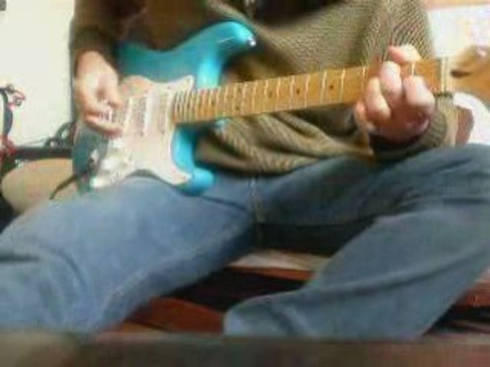 Test vidéo : Squier japon 1993 strat