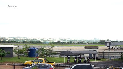 Ex-ministro de Bolsonaro é preso ao desembarcar em Brasília