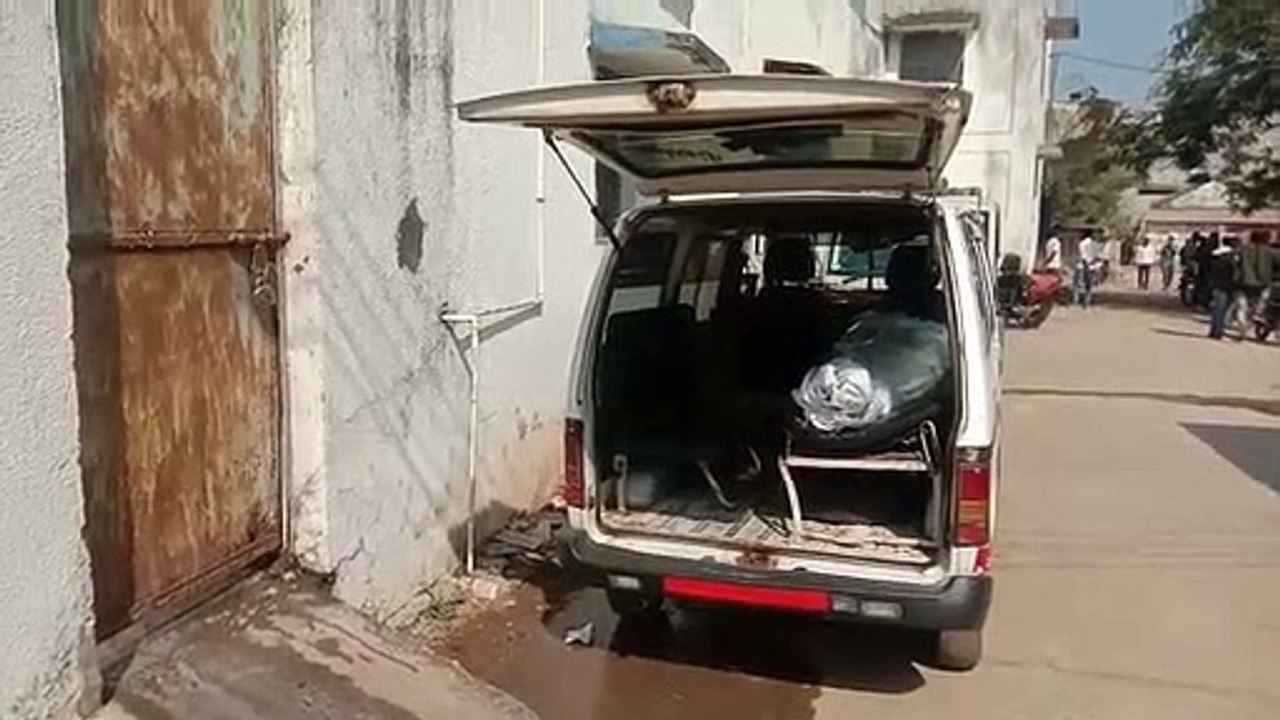 ट्रेन की चपेट में आने से युवक की मौत