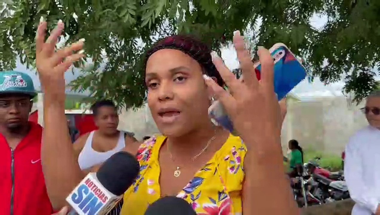 Motín en Najayo Hombres: familiares de internos dicen fue por maltratos de autoridades