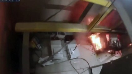 목포시 초고층 아파트 엘리베이터 불...주민 60여 명 대피 / YTN