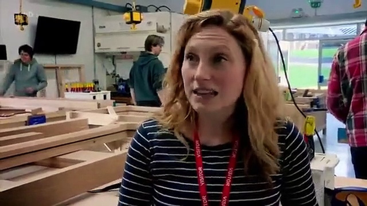 Grand Designs - Se17 - Ep03 HD Watch