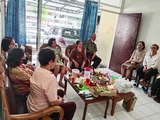 Bahagiakanlah kedua orang tua kita, selagi masih sehat dan kuat
