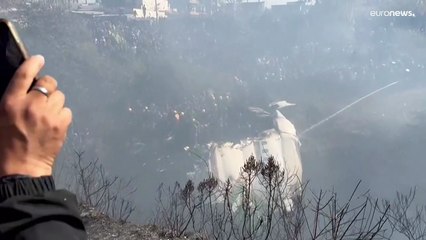 تحطم طائرة في النيبال على متنها 72 شخصاً