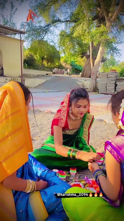 यांचे नाव घेते बोलून जय महाराष्ट्र ------_in frame _- _pallavi_sarkate_patil _sakshiofficial_001 ___________look _husband _trendingreels _trending _trendingsongs _trendingnow _tren(vid