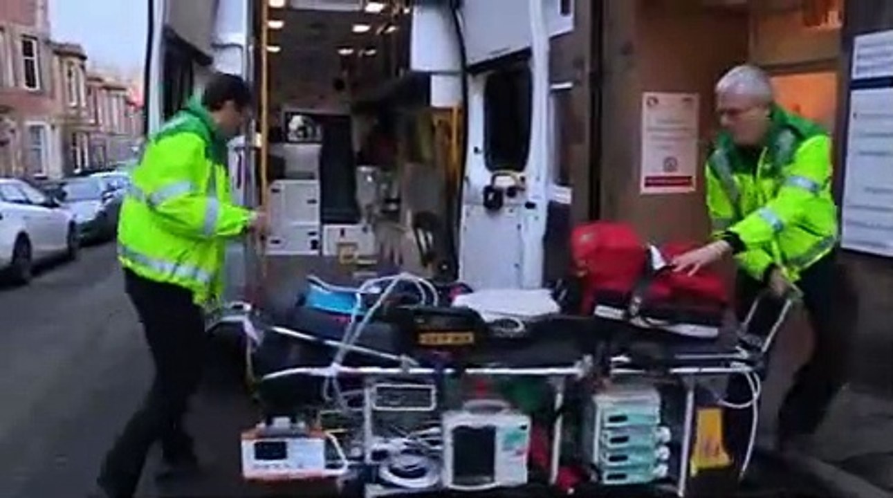 Childrens Accident And Emergency - Se2 - Ep02 HD Watch