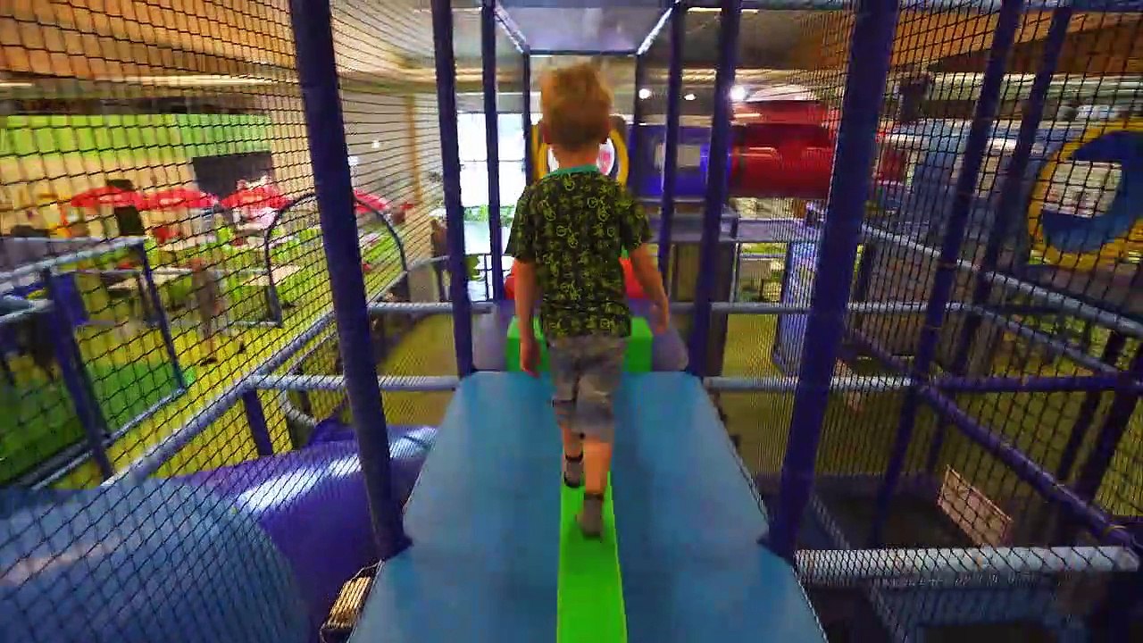 Fun Indoor Playground for Kids and Family at Bill & Bull_s Lekland ...