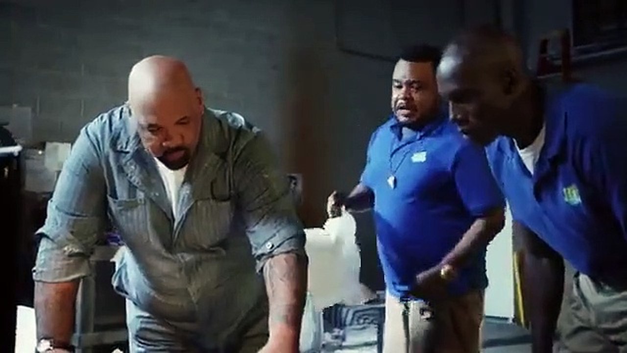 South Side - Se2 - Ep10 - Sarcophacouch HD Watch