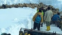 Antalya’da karda mahsur kalan aile böyle kurtarıldı