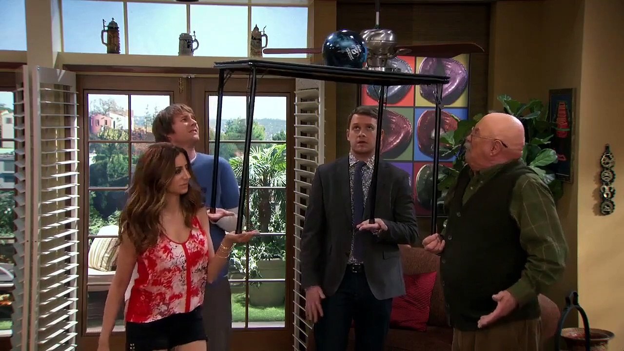 Anger Management - Se4 - Ep04 - Charlie Has A Threesome HD Watch