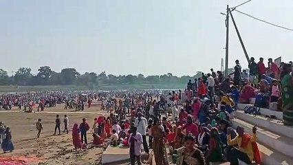 नर्मदा स्नान के बाद लिया मेले का आनंद