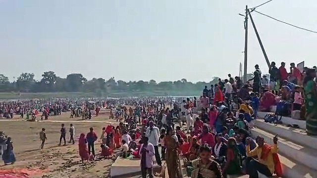 नर्मदा स्नान के बाद लिया मेले का आनंद