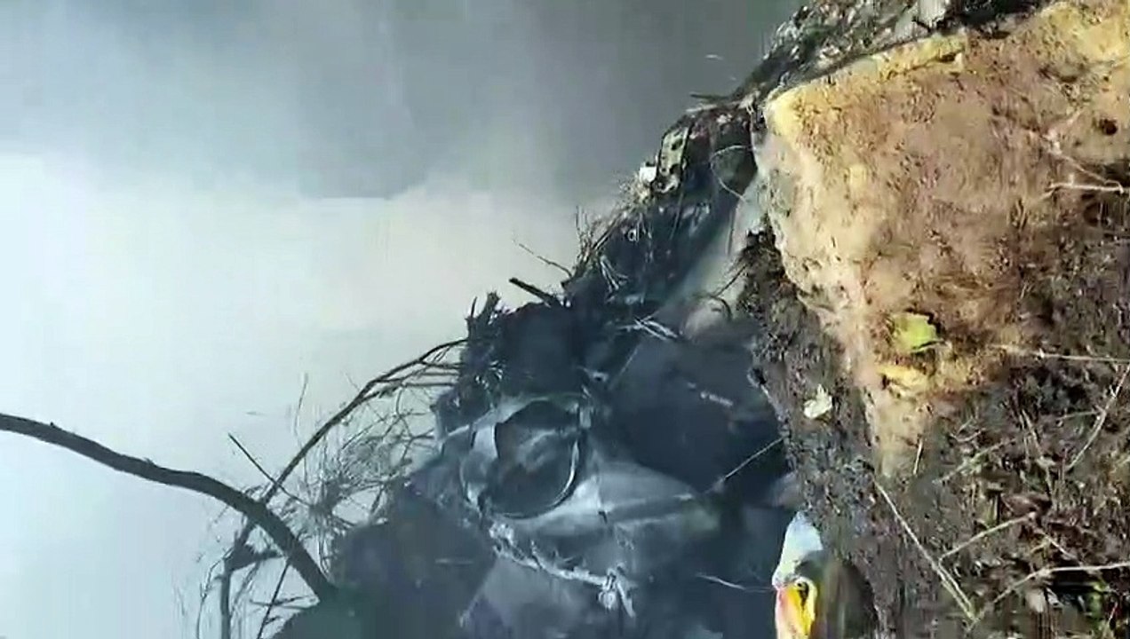 Dutzende Tote bei Flugzeugabsturz in Nepal