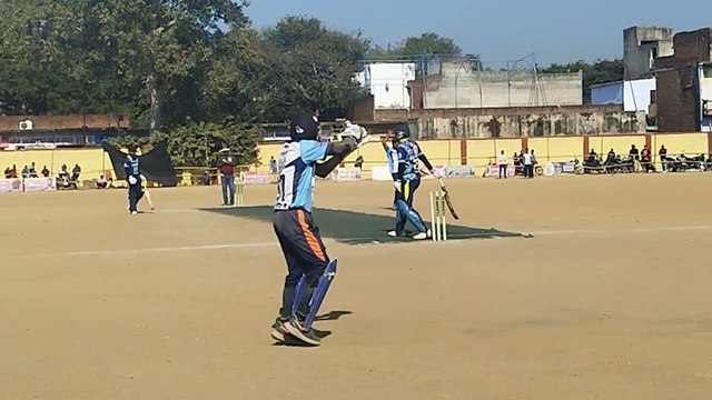 धौलपुर प्रीमियर लीग: सुपर ओवर से निकला नतीजा, ओल्ड सिटी वॉरियर्स रही विजेता.....देखें वीडियो