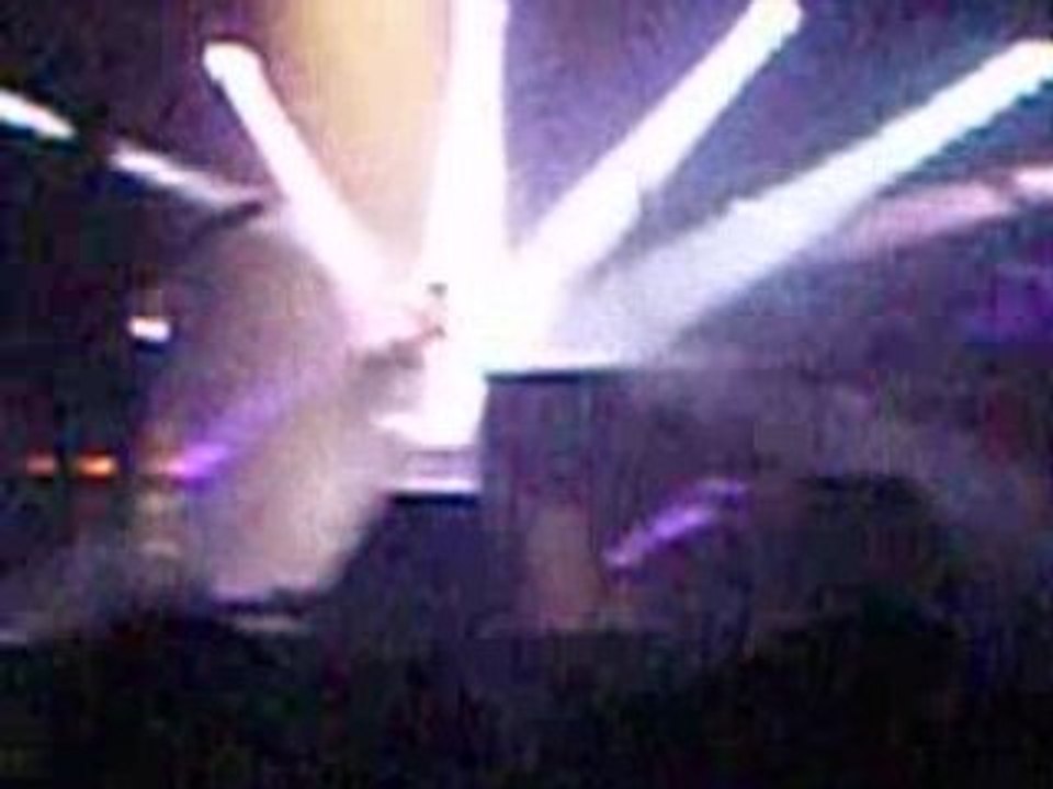 criez, ça donne de la voix!