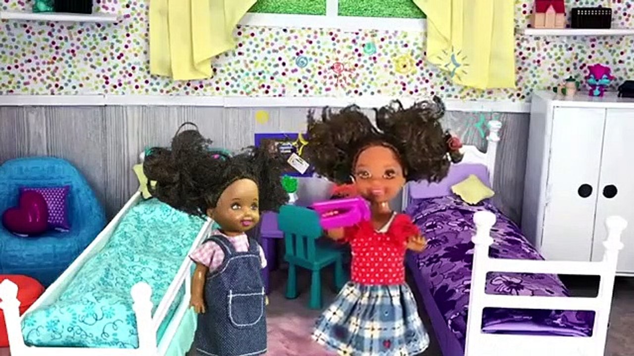 Doll City - Se2 - Ep01 HD Watch