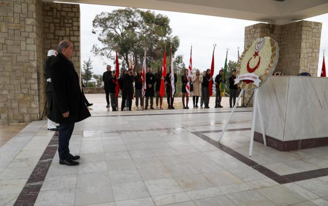 Kıbrıs Türk halkının özgürlük mücadelesinin lideri Dr. Küçük vefatının 39. yılında anıldı
