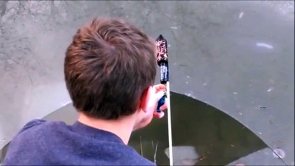 Quand tu lances un feu d'artifice sous la glace