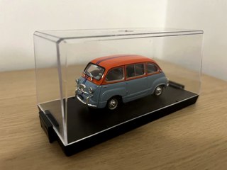 Fiat 600D Diecast Model 1/43 - Made in Italy