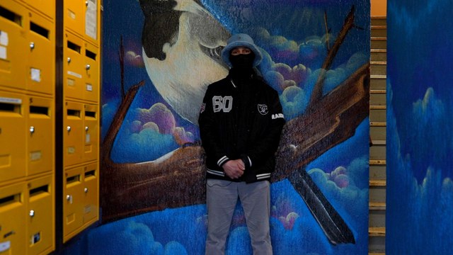 À Gisors, les jeunes du quartier des Bornes repeignent les halls de leurs immeubles