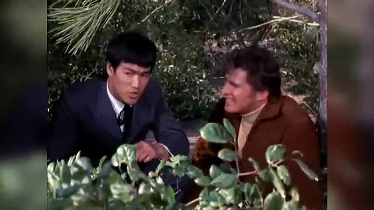 Bruce Lee - Here Come The Brides